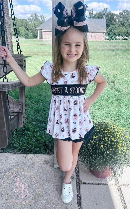 PO28: Hocus Bowcus Girl Shorts Set